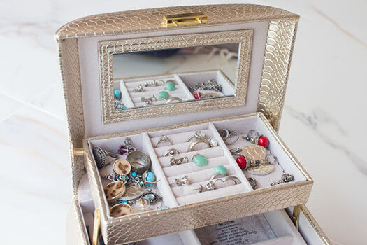 Crafty Ways to Store your Handmade Jewelry