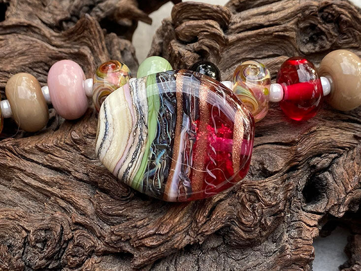 fuchsia lampwork focal bead
