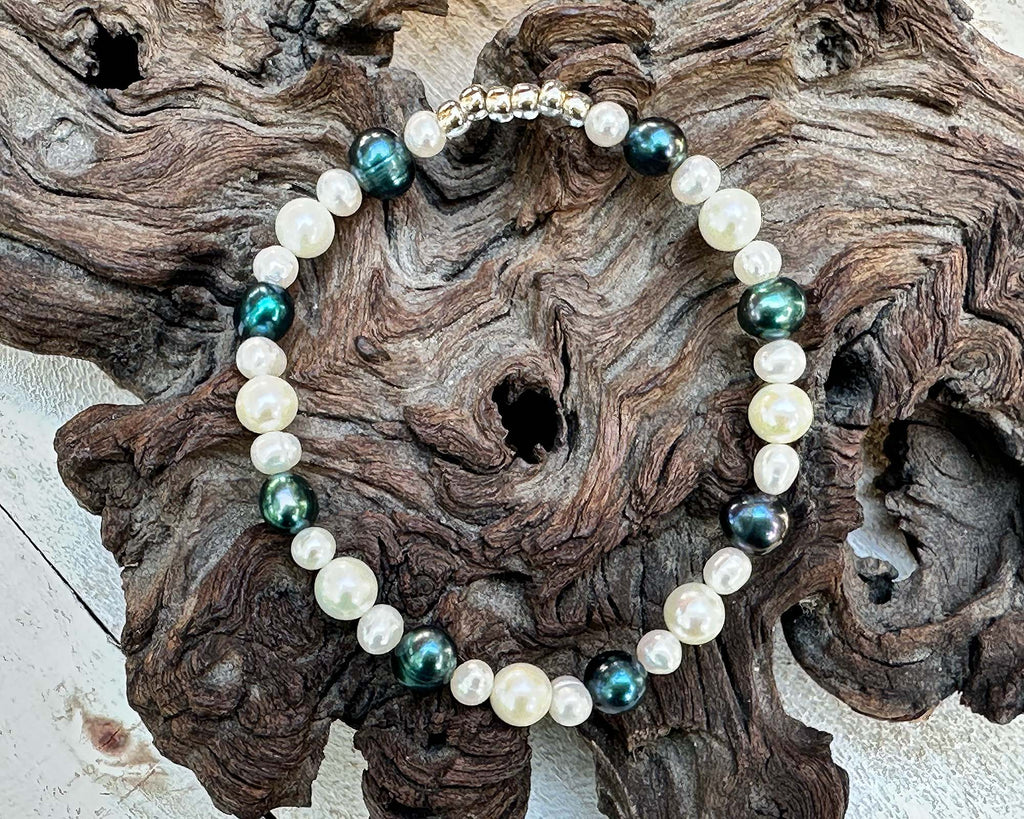 cultured freshwater pearl bracelet