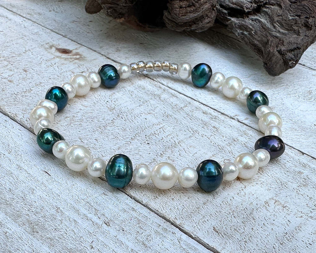 cultured freshwater pearl bracelet
