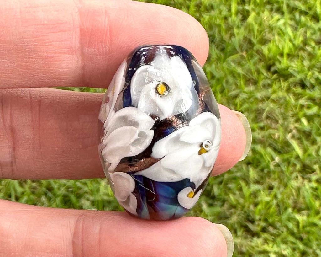white floral lampwork bead