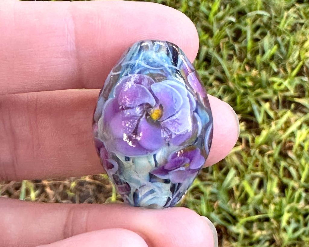 floral lampwork bead
