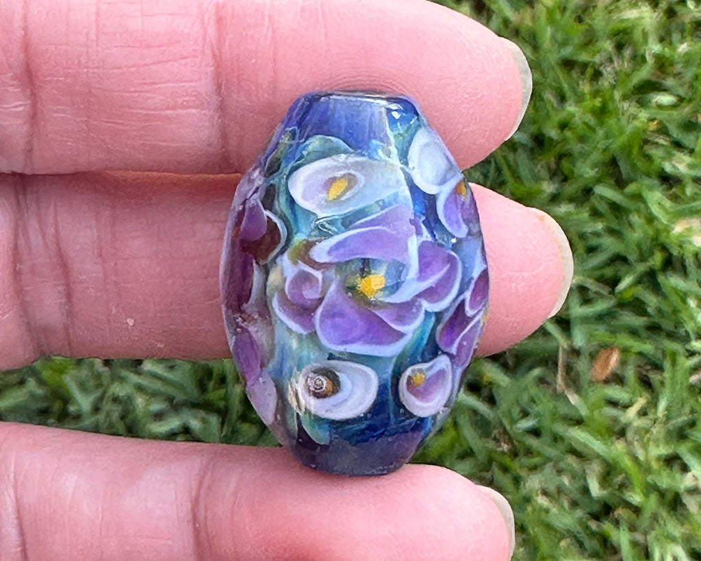 purple floral bead
