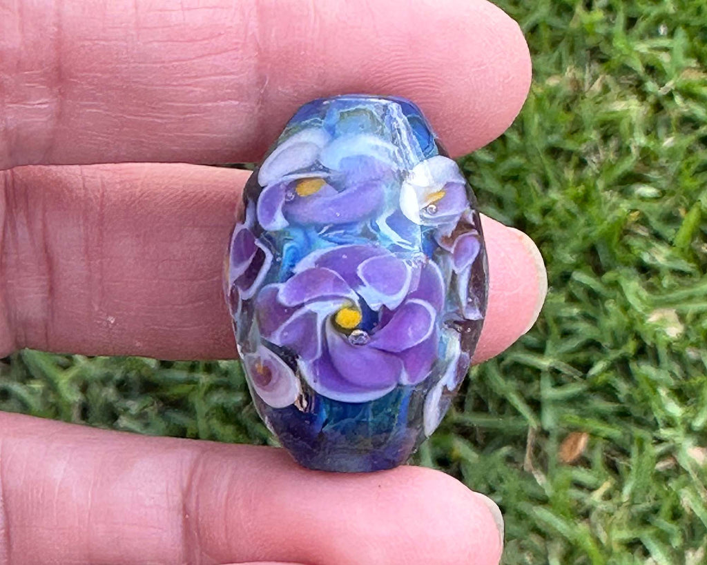 purple floral bead