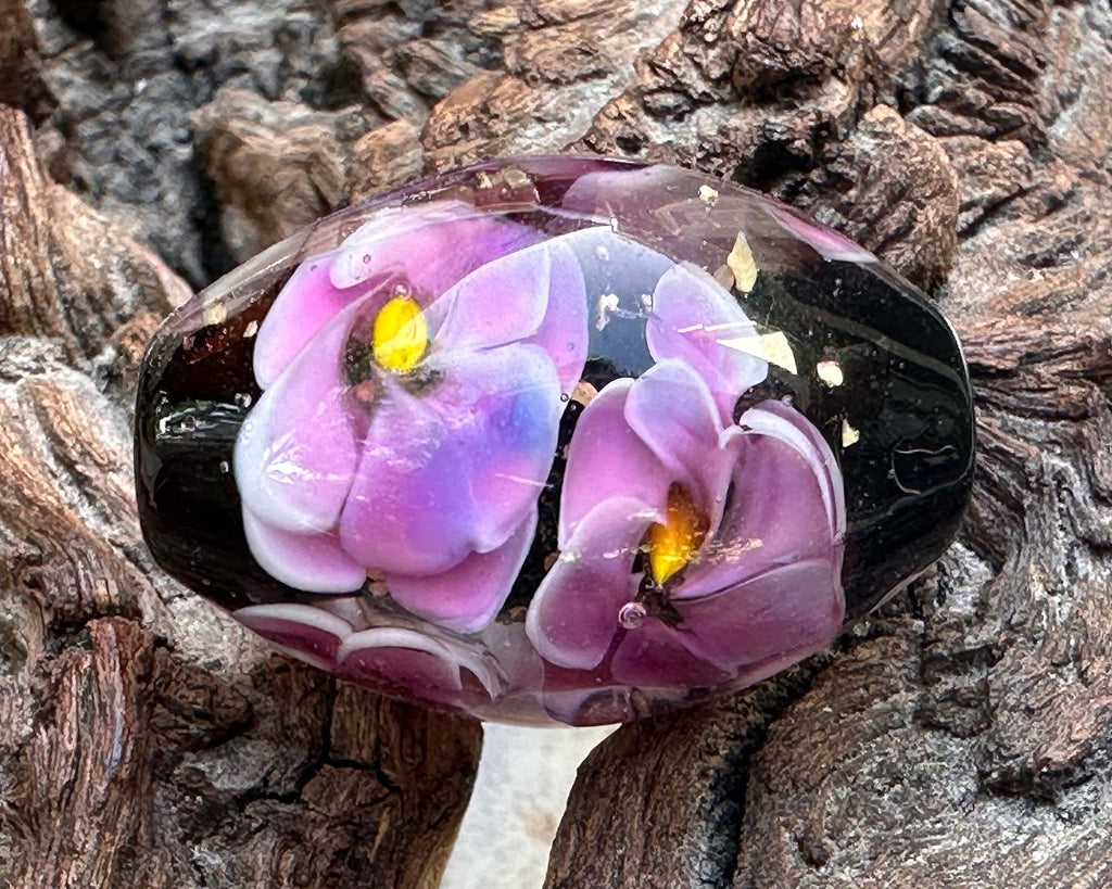 floral lampwork bead