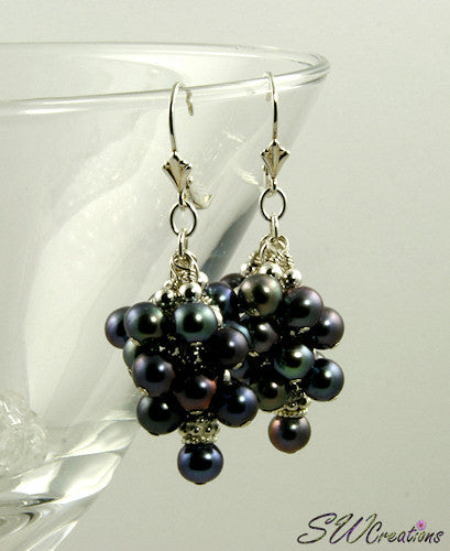 Majolica Peacock Pearl Cluster Beaded Earrings - SWCreations
 - 2